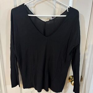 James Perse three quarter sleeve v-neck top